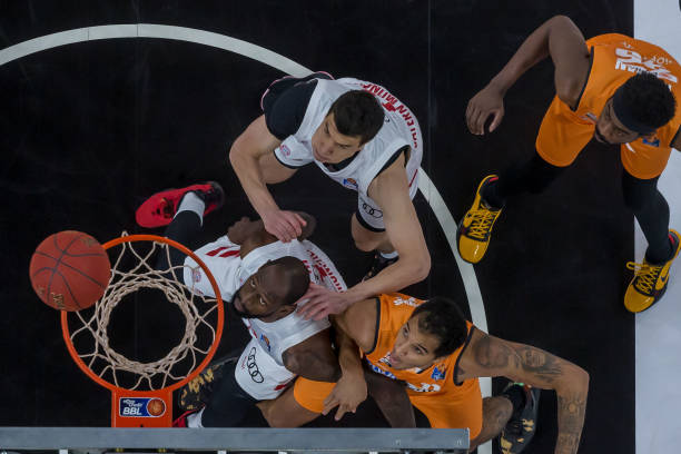 强了外线防 强了外线防