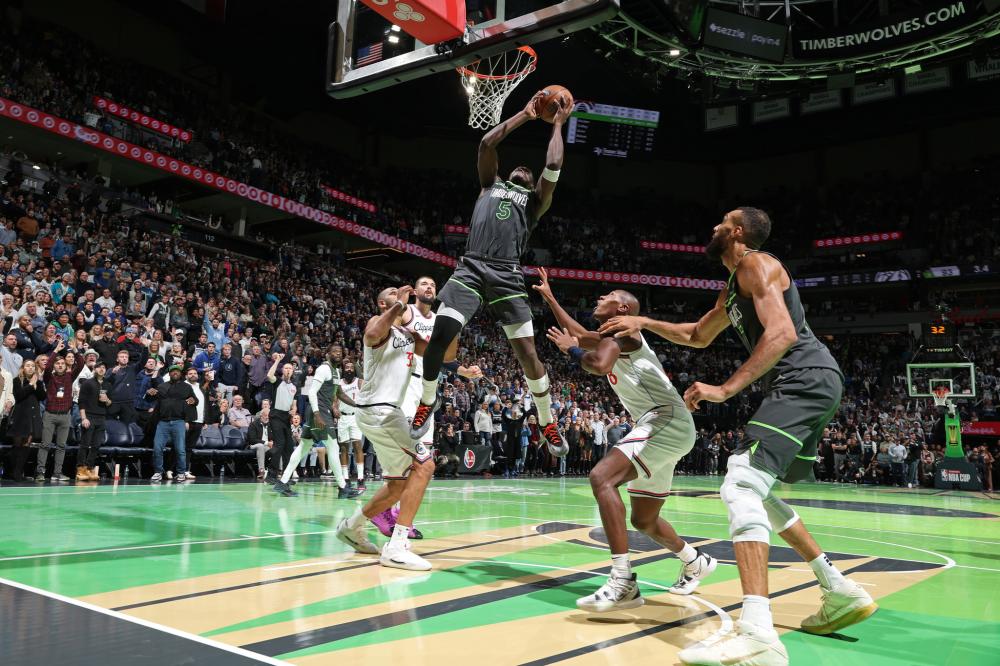 在万众瞩目 在万众瞩目